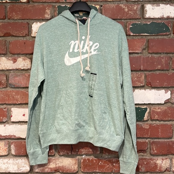 Nike Sportswear Gym Vintage Women’s green Hoodie NWT size Medium - Picture 2 of 4